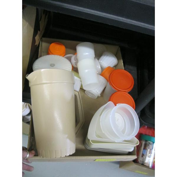 BOX OF MISC. TUPPERWARE