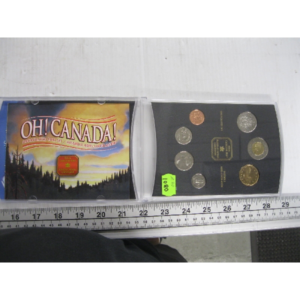 CANADIAN COIN SET FROM 2001