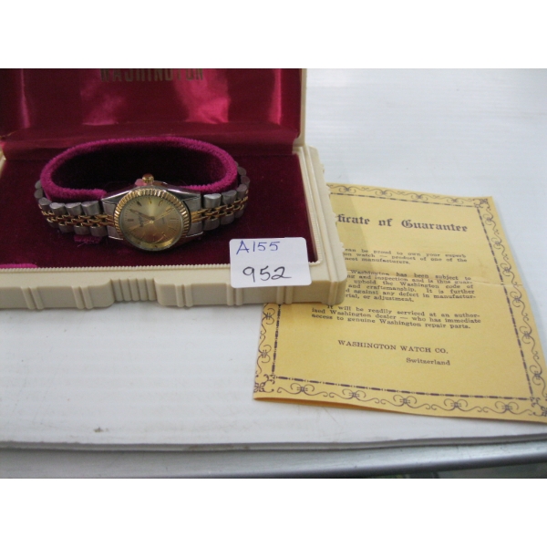 VINTAGE WASHINGTON WATCH BOX W/KEYLINE LADIES WATCH