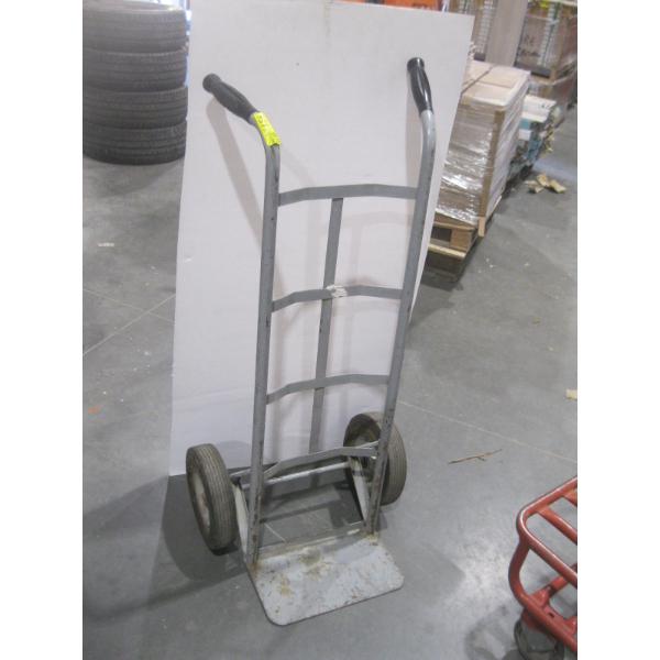HANDTRUCK - WORKS BUT WHEEL BENT
