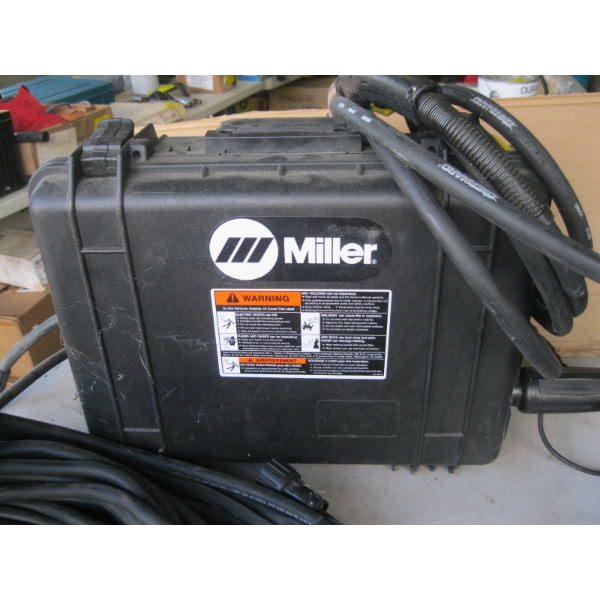 MILLER SUITCASE 12RC 24V WIRE FEEDER WELDER