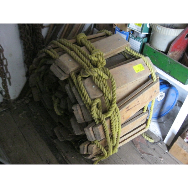 WOOD & ROPE BRIDGE