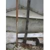 Image 4 : 2 PRYBARS & AN AXE