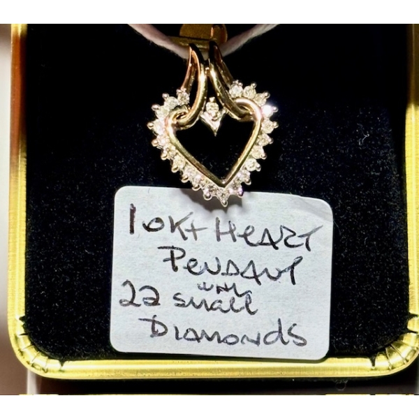 10KT HEART PENDANT W/22 SMALL DIAMONDS
