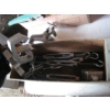 Image 2 : SM. CLAMP ON BENCH VISE, C CLAMPS, TURNBUCKLES