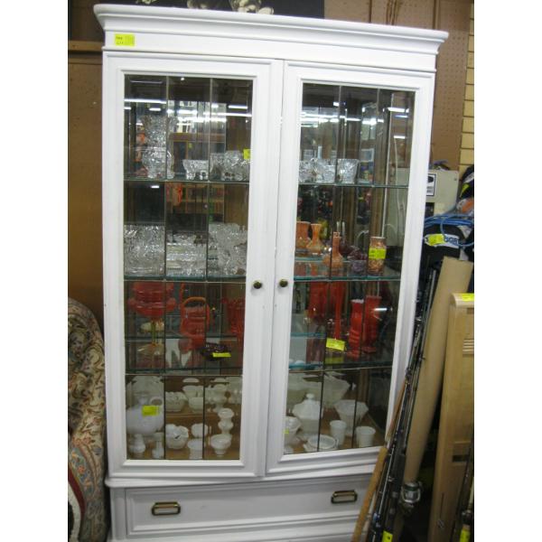 LG. WHITE BEVEL GLASS DOOR DISPLAY CABINET