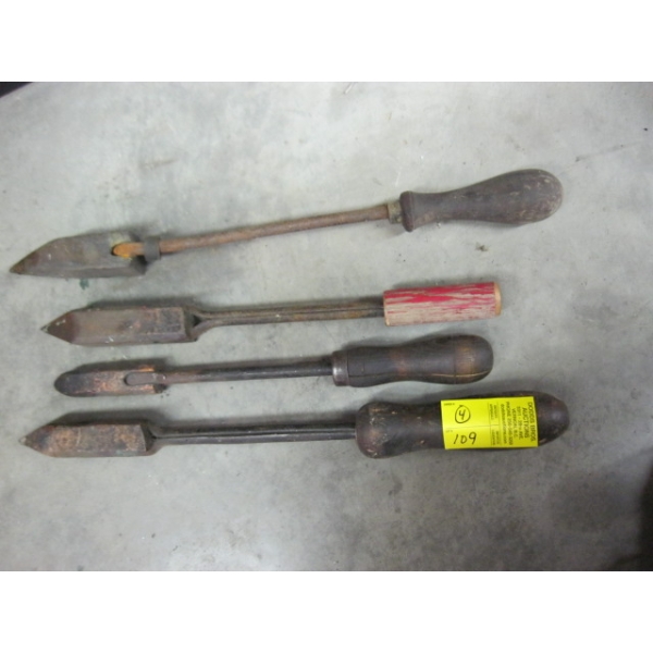 4 SOLDERING IRONS