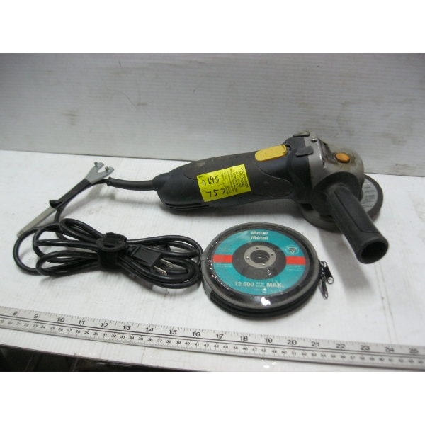 MASTERCRAFT ANGLE GRINDER W/CUT OFF BLADES