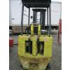 Image 2 : CLARK FORKLIFT - RUNS BUT HYDRAULICS LEAK, NO FORKS, NO PROPANE TANK