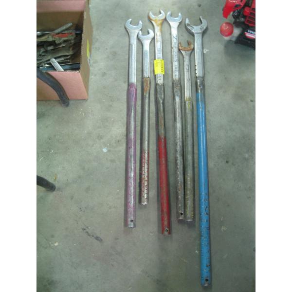 EXTENSION HANDLED WRENCHES