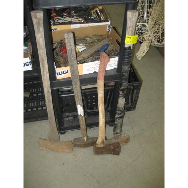 3 AXES & A SPLITTING MAUL