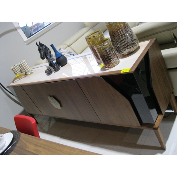 4 DOOR WOOD, GLASS & MARBLE LOOK TOP SIDEBOARD