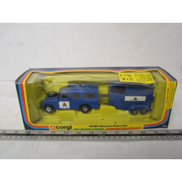 RCMP SUV & HORSE TRAILER