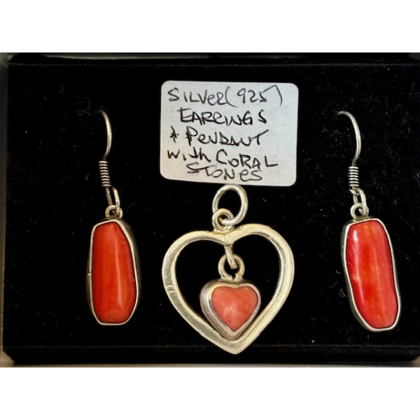 SILVER & CORAL PENDANT & EARRING SET