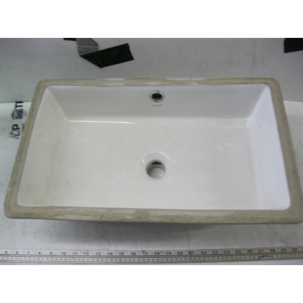 CERAMIC BATHROOM SINK