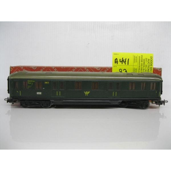 MARKLIN PASSENGER TRAIN CAR