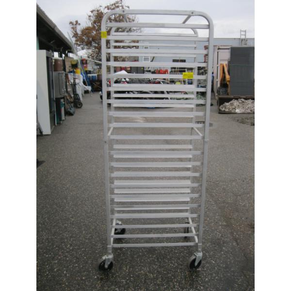 ROLLING PAN RACK