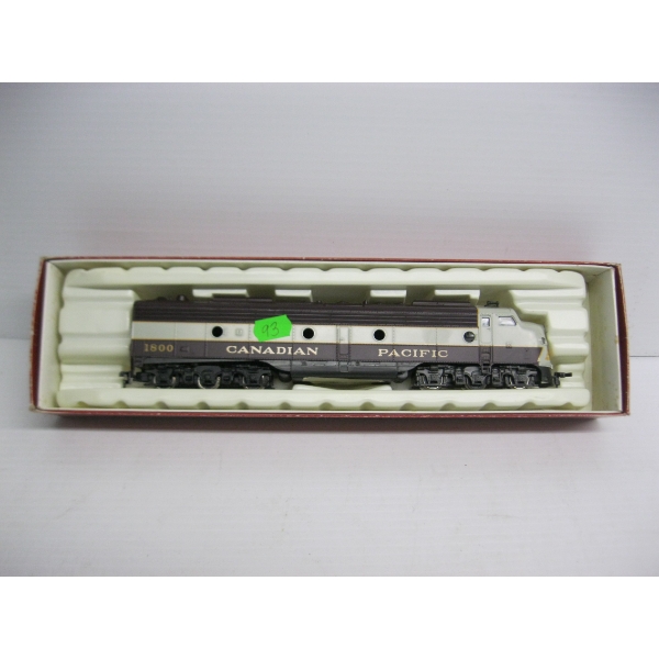 CDN PACIFIC HO SCALE LOCOMOTIVE