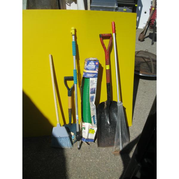 LOT OF MISC. - COLLAPSIBLE HOSE, FOLDING RAKE, SHOVELS, ETC.