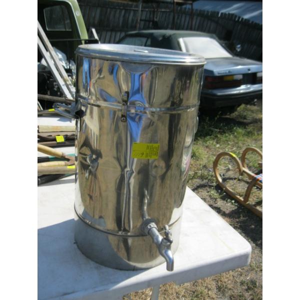 STAINLESS STEEL CONTAINER W/SPIGOT