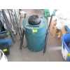 Image 6 : HIGH TECH SHREDDER?? CRACKED LID