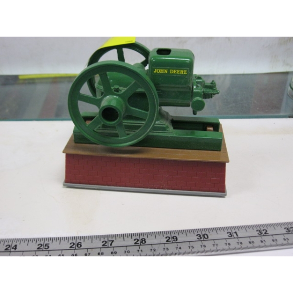 JOHN DEERE DIECAST STATIONARY ENGINE