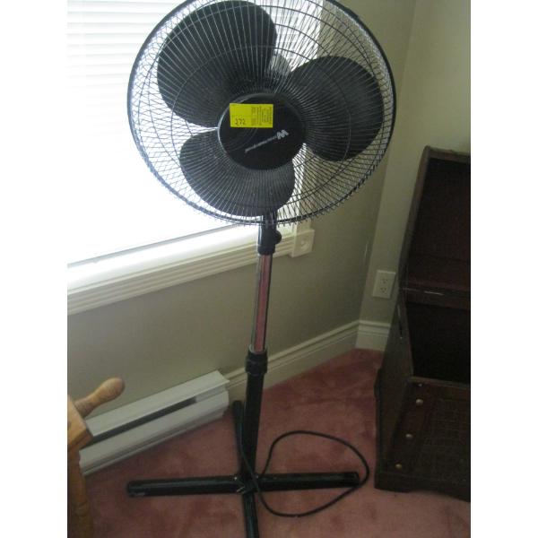FLOOR STAND FAN