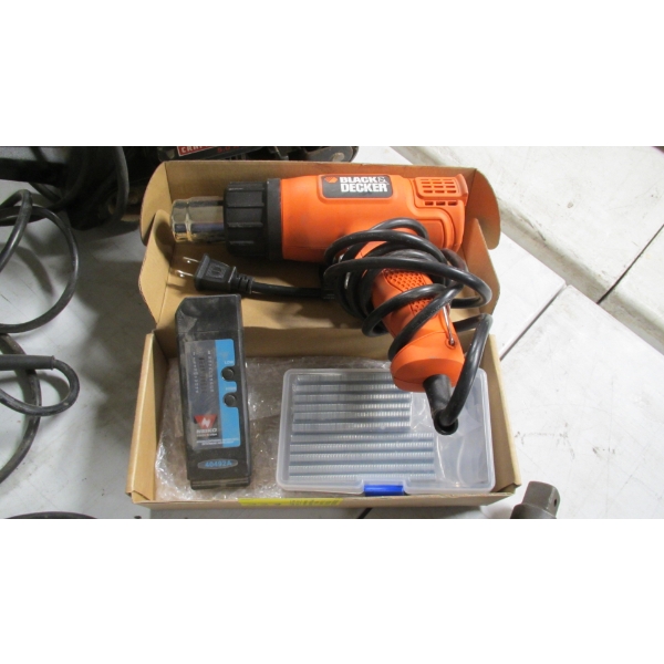 B&D HEAT GUN & A WOOD MOISTER METER