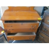 Image 3 : 3 DRAWER ANTIQUE DRESSER W/MIRROR
