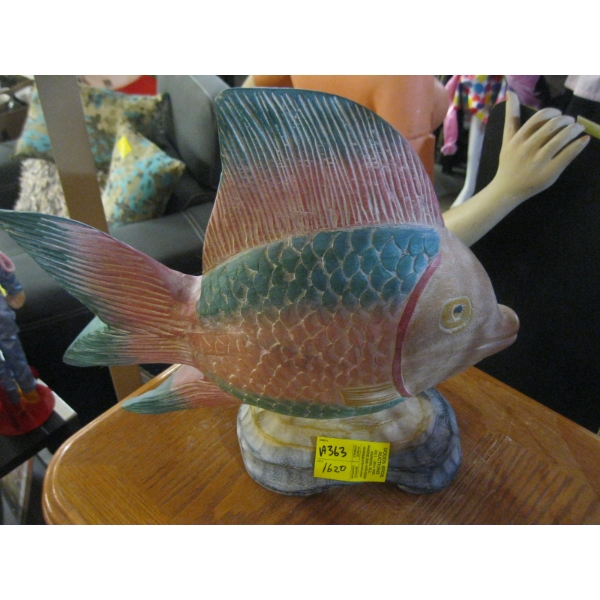 WOODEN COLORFUL FISH