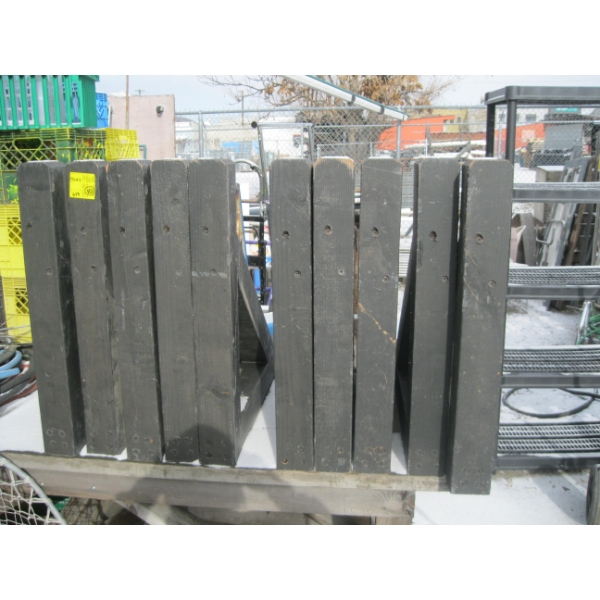 10 WOODEN HEAVY DUTY SHELF SUPPORTS