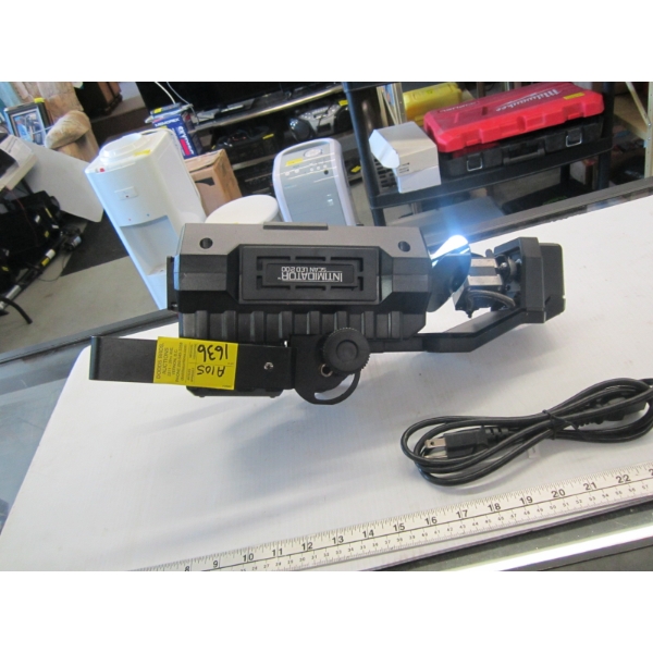 INTIMIDATOR SAN LED200 STAGE LIGHT