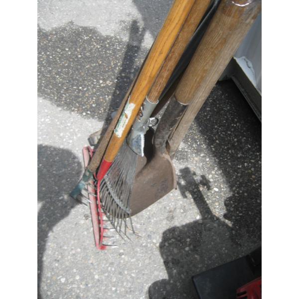 ASST. GARDEN TOOLS