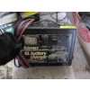 Image 1 : 6 & 12V BATTERY CHARGER
