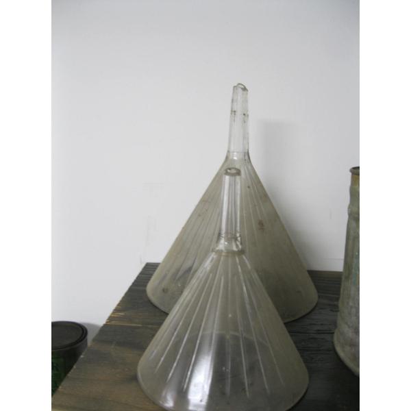 2 GLASS FUNNELS