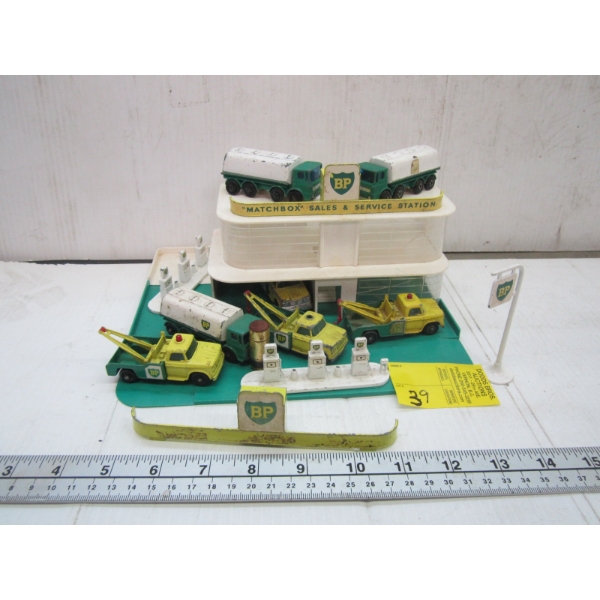 BP TRUCKS & SERVICE STATION ITEMS