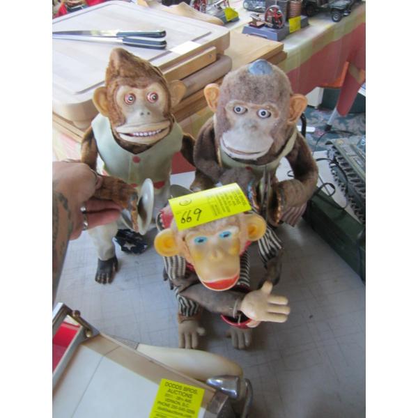 3 MONKEY FIGURINES