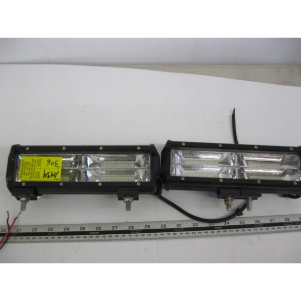 2 LED LIGHTS