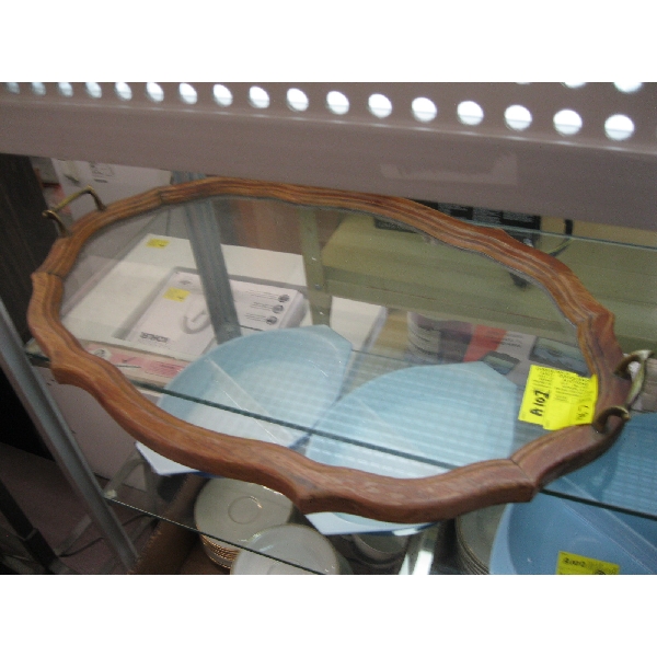 GLASS SERVING TRAY