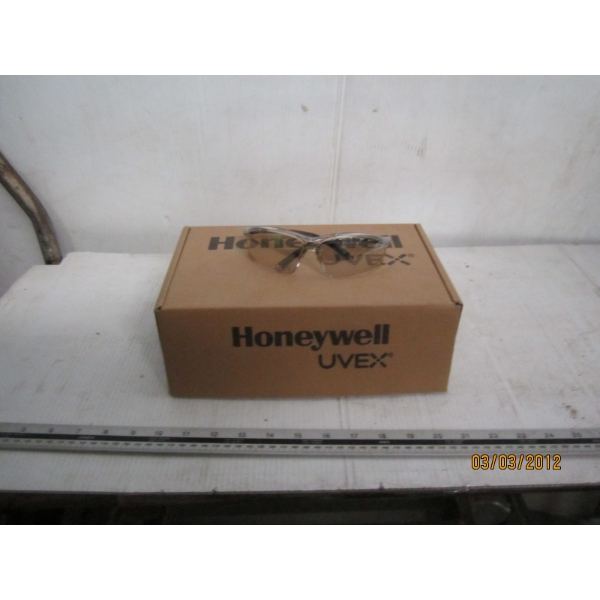 NEW CASE OF 10 PAIR SAFETY GLASSES