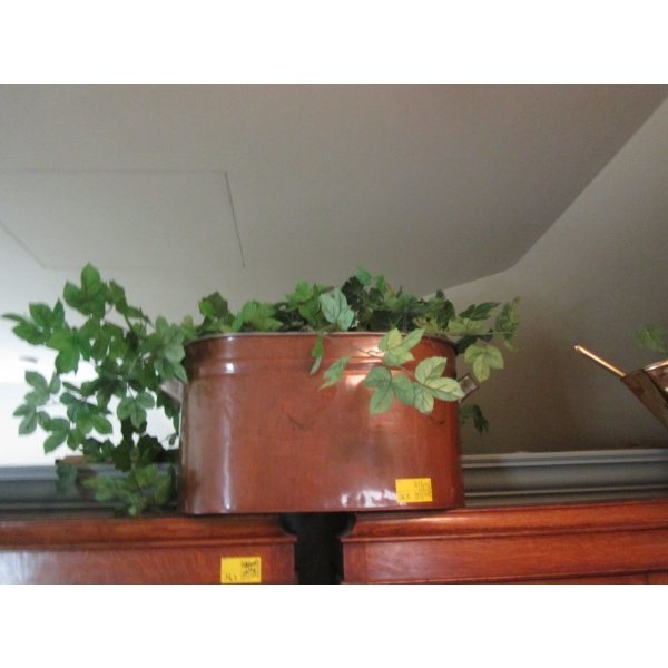 COPPER WASHTUB W/ARTIFICIAL PLANTS