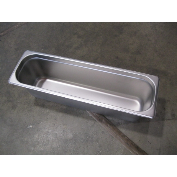 6 - 6" DEEP 1/2 SIZE FOOD PANS