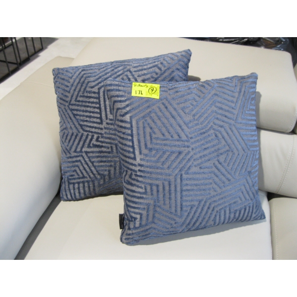 4 BLUE/GREY PILLOWS