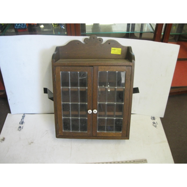 WALL HANG CABINET W/STAIN GLASS DOOR INSERT