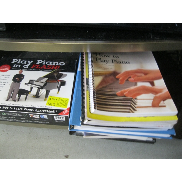 ASST. PIANO & KEYBOARD BOOKS