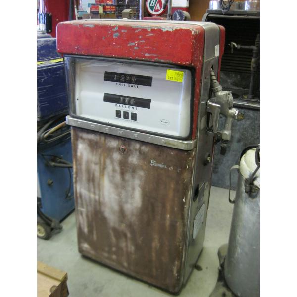 TOKHEIM GAS PUMP