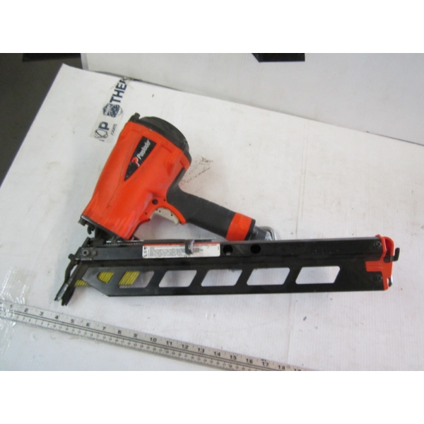 PASLODE AIR NAILER