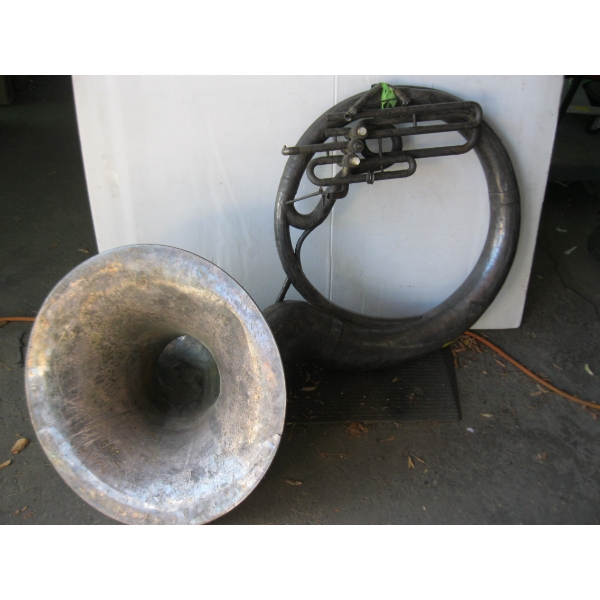 VINTAGE TUBA