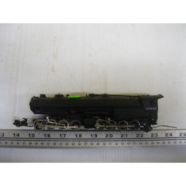 HO SCALE ENGINE