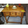 Image 2 : VILAS MAPLE COFFEETABLE & ENDTABLE